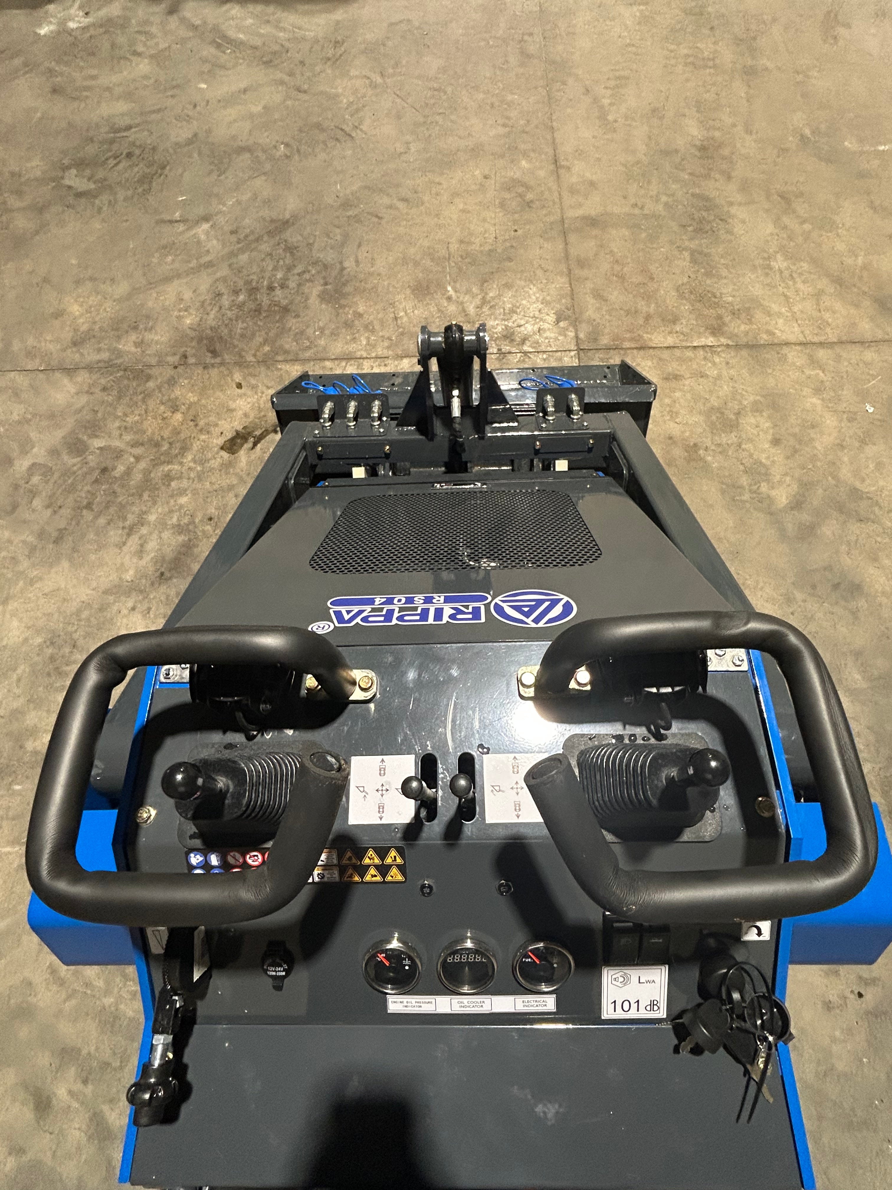 RIPPA RS04 skid steer operators control